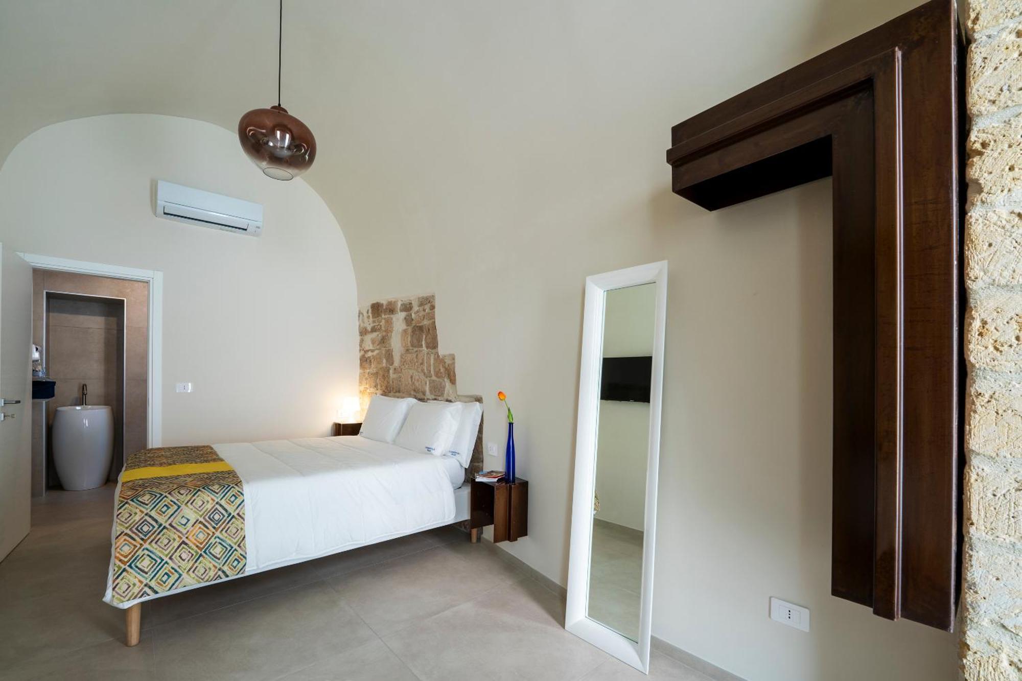 Vischi Apartment Trani By Le Marinelle Loc Turistica Exterior photo